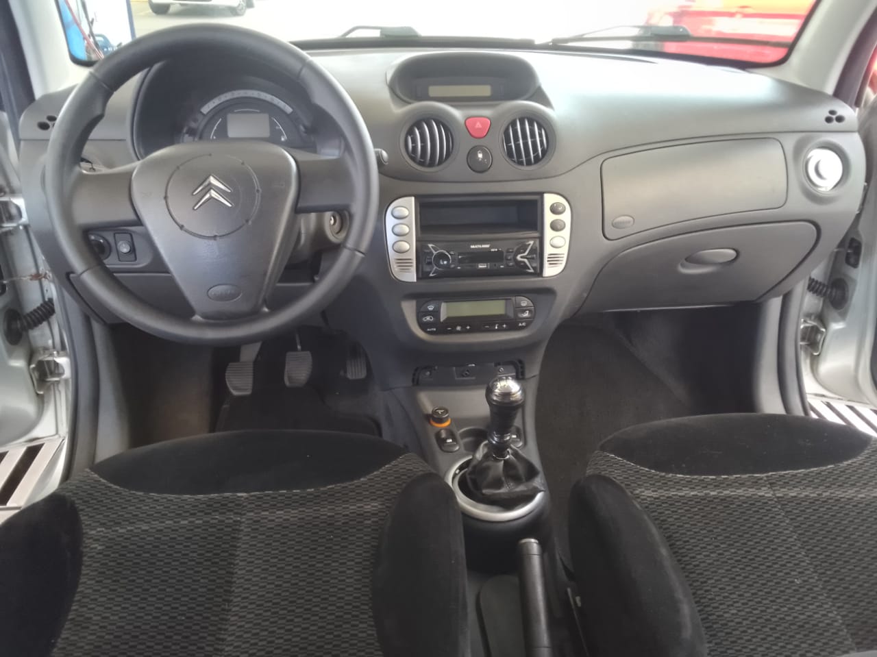 Citroën C3 1.4 I EXCLUSIVE 8V FLEX 4P MANUAL